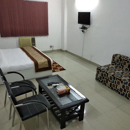 The Radiance Suites And Apartment 新德里 外观 照片
