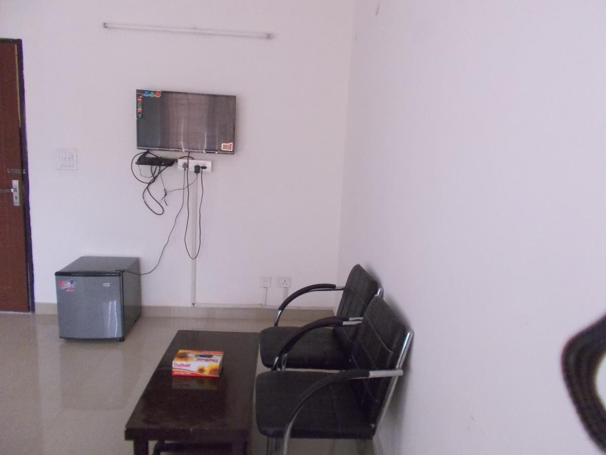 The Radiance Suites And Apartment 新德里 外观 照片