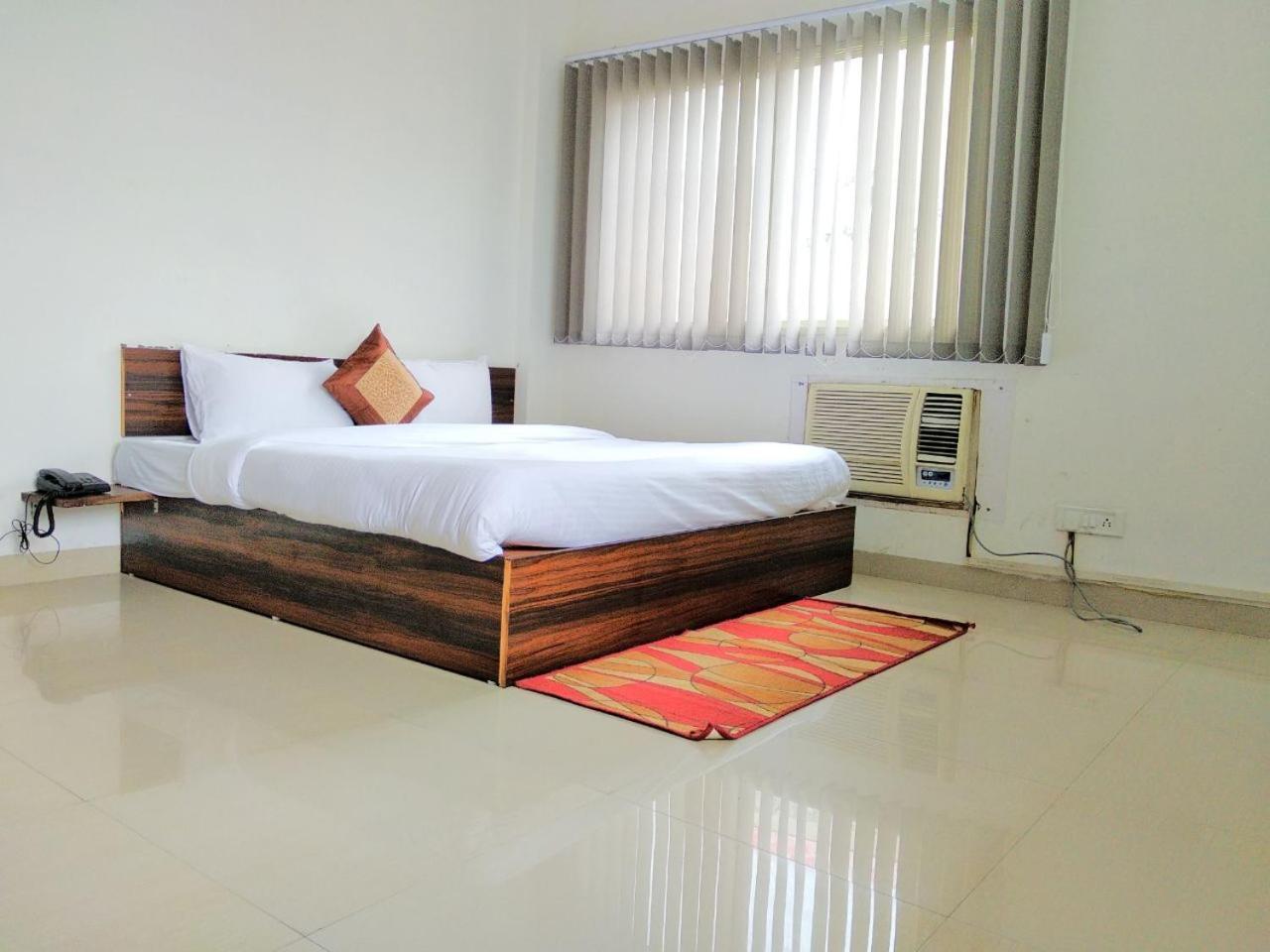 The Radiance Suites And Apartment 新德里 外观 照片
