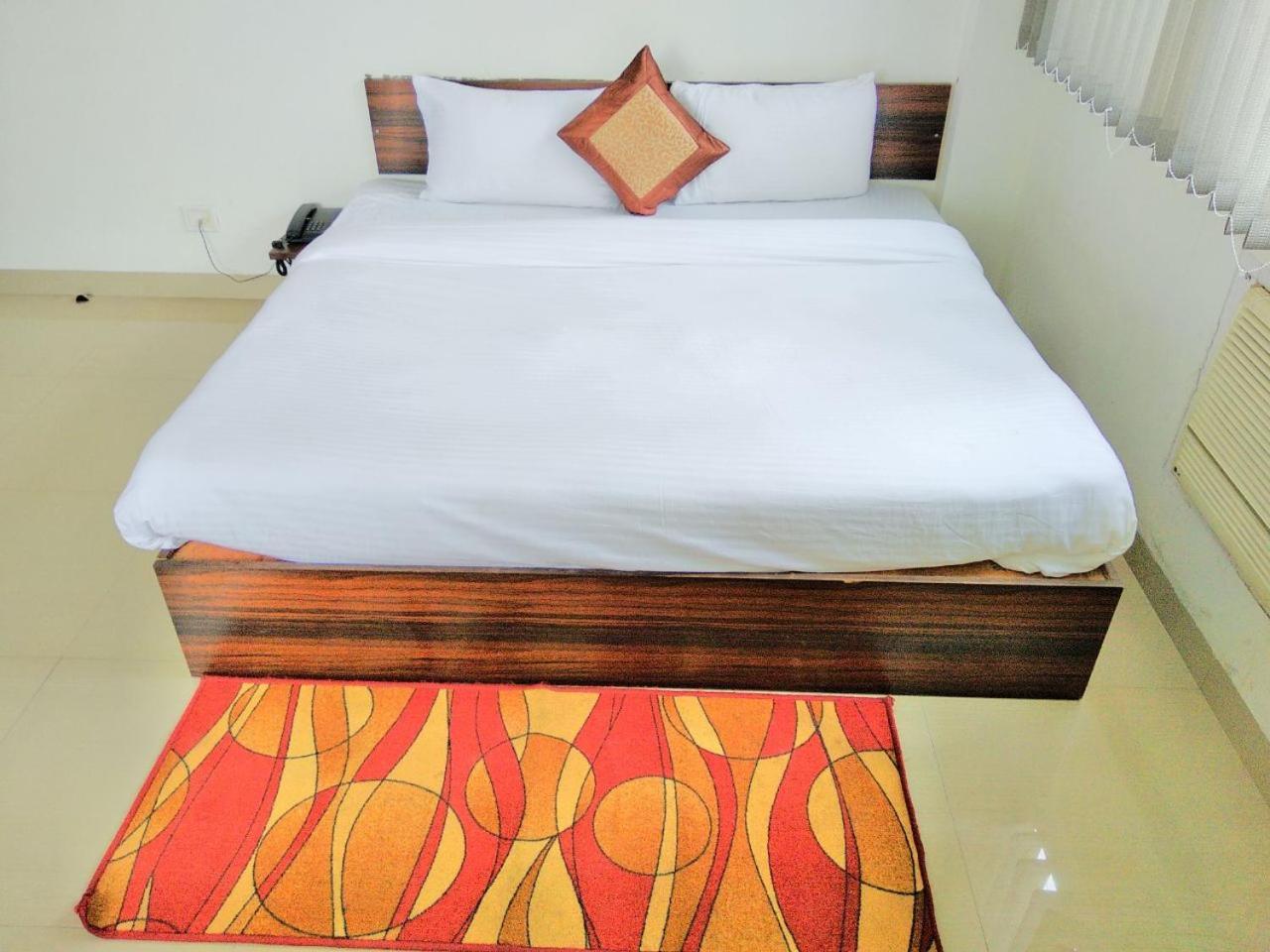 The Radiance Suites And Apartment 新德里 外观 照片