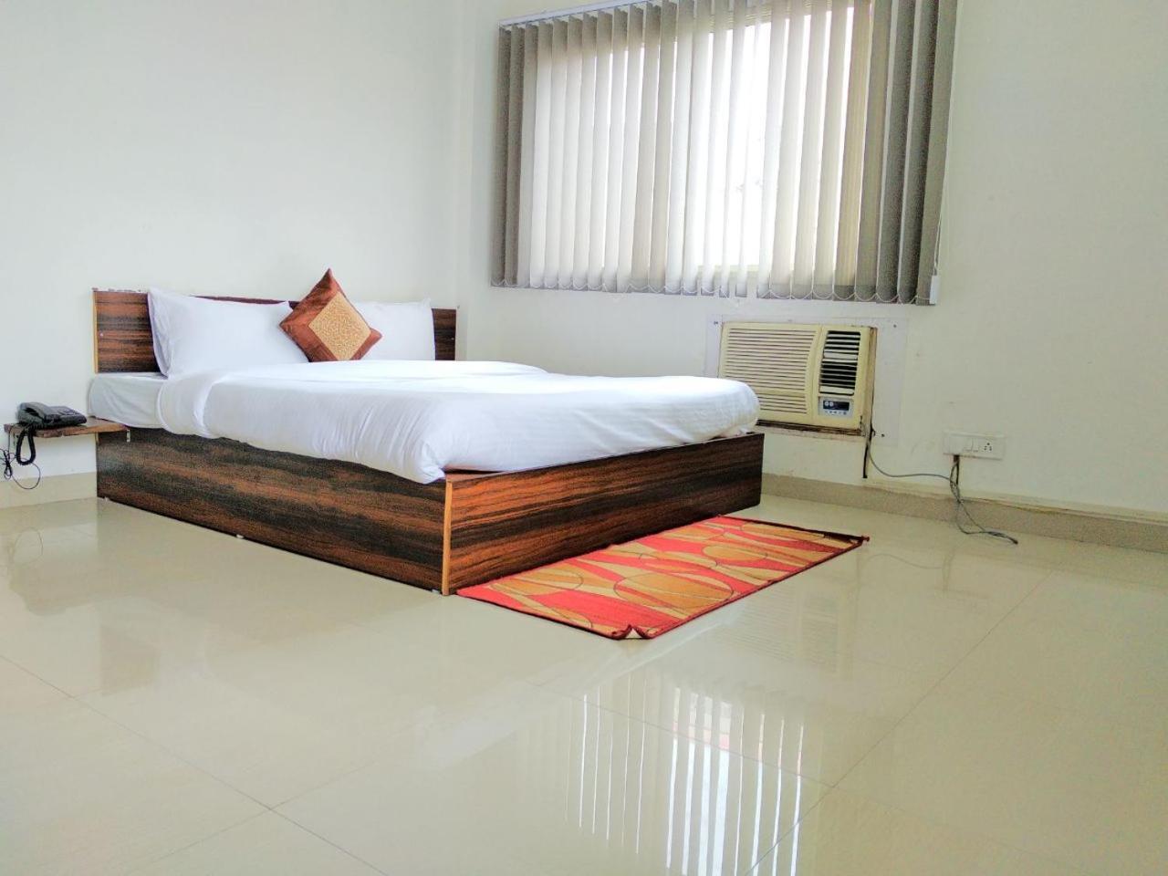 The Radiance Suites And Apartment 新德里 外观 照片